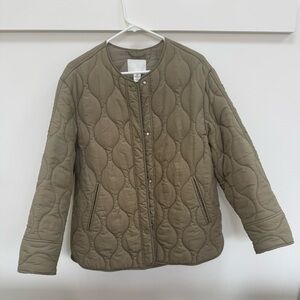 H&M Quilted Puffer Jacket in Olive Green